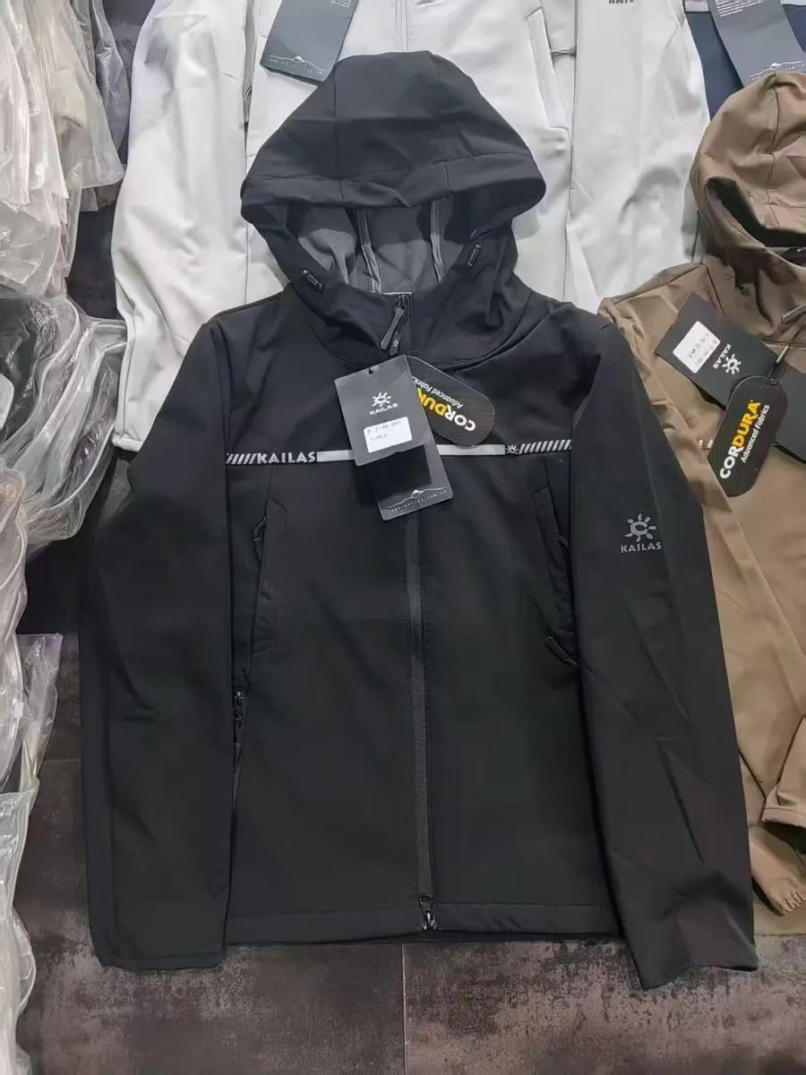 Outerwear Photo 0922 product photo